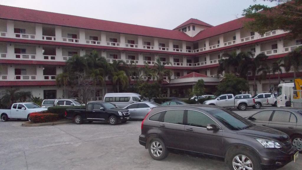Hotel A.P.Garden Kalasin Exterior foto