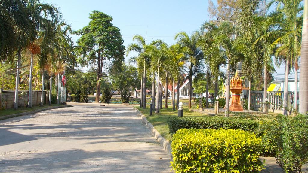 Hotel A.P.Garden Kalasin Exterior foto